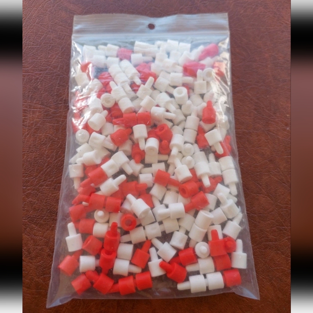 1997 Star Wars Galactic Battle - Replacement Pegs Red And White Uncounted